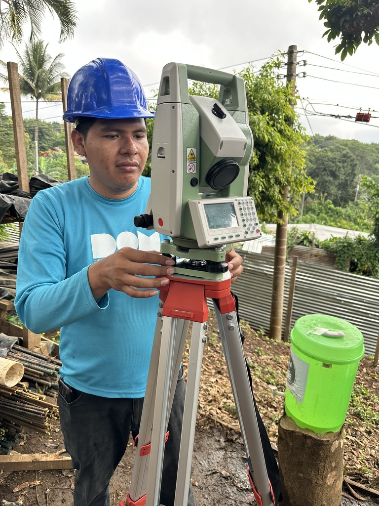 A6187AE3-1337-4A28-BAF3-62DEA4334B41_1_105_c