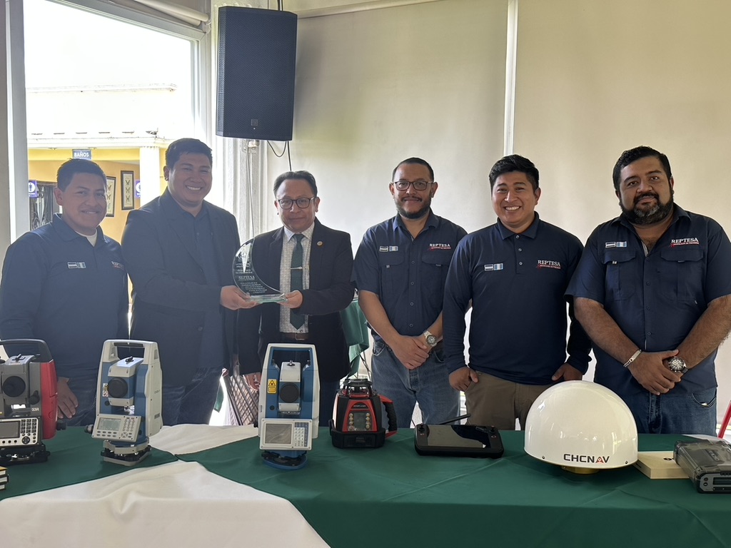 EE301625-CEAF-404F-A1F2-B505942F584E_1_105_c